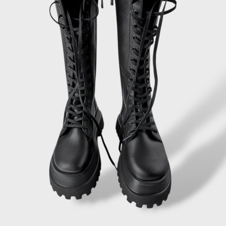 Benthe | Hoge Veterlaars Dames met Trackzool Combat Stijl