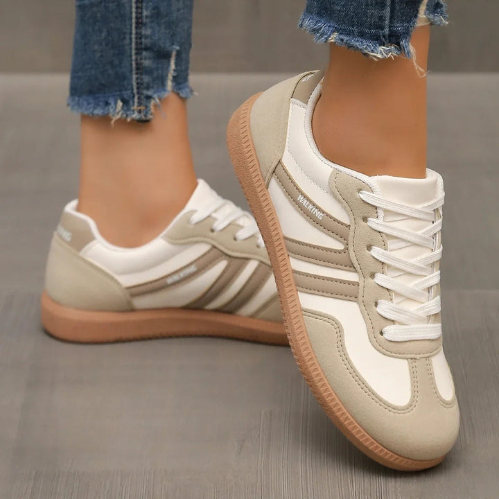 Esmee | Sneakers Dames Veters Retro Strepen