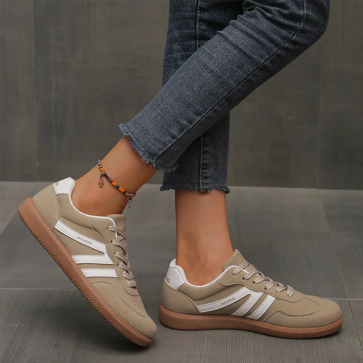Esmee | Sneakers Dames Veters Retro Strepen