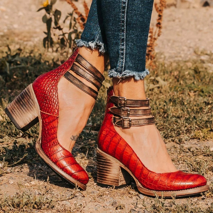 Isa | Pumps Dames Leer Enkelband Blokhak