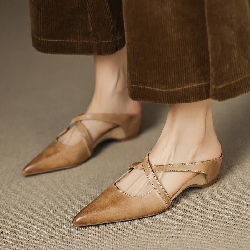 Jasmijn | Leren Pumps Dames Spitse Neus Kruisband