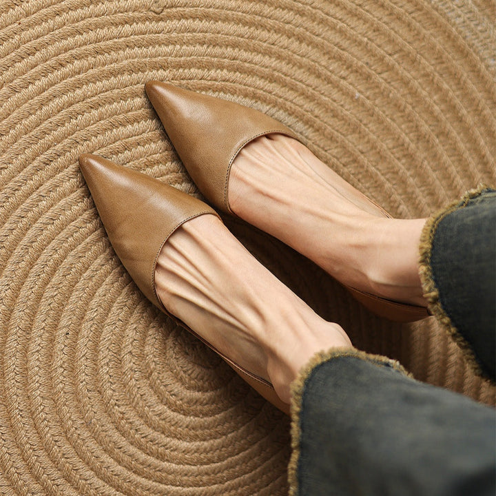 Lara | Pumps Dames Echt Leer Spitse Neus Kittenhak