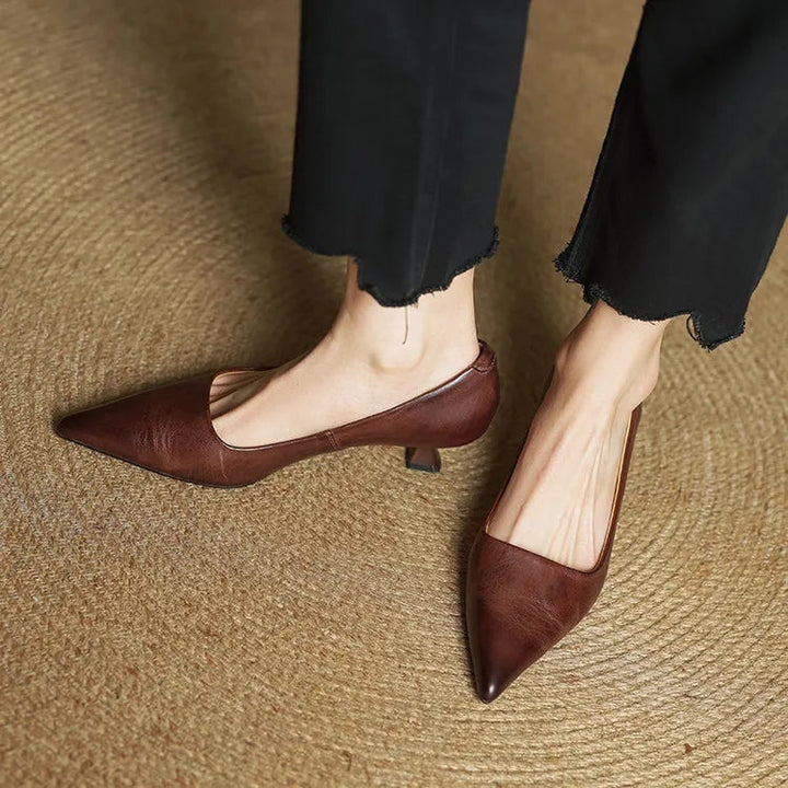 Lotte | Pumps Dames Leer Spitse Neus Kittenhak