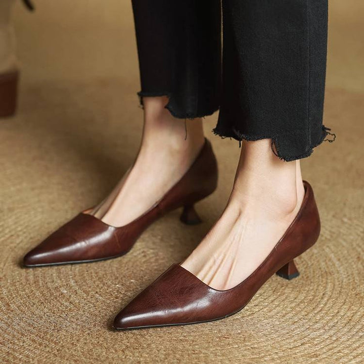 Lotte | Pumps Dames Leer Spitse Neus Kittenhak