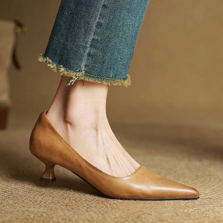 Lotte | Pumps Dames Leer Spitse Neus Kittenhak