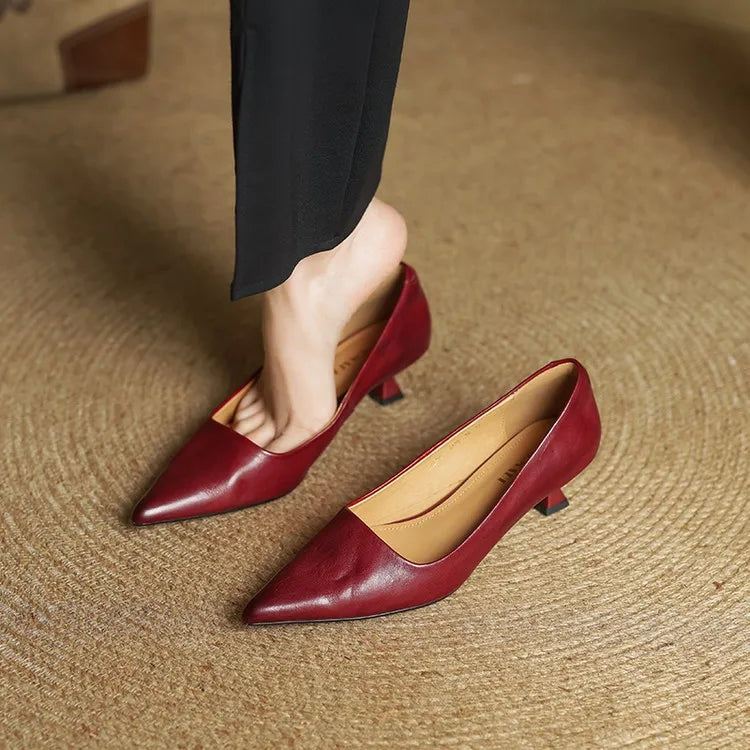 Lotte | Pumps Dames Leer Spitse Neus Kittenhak