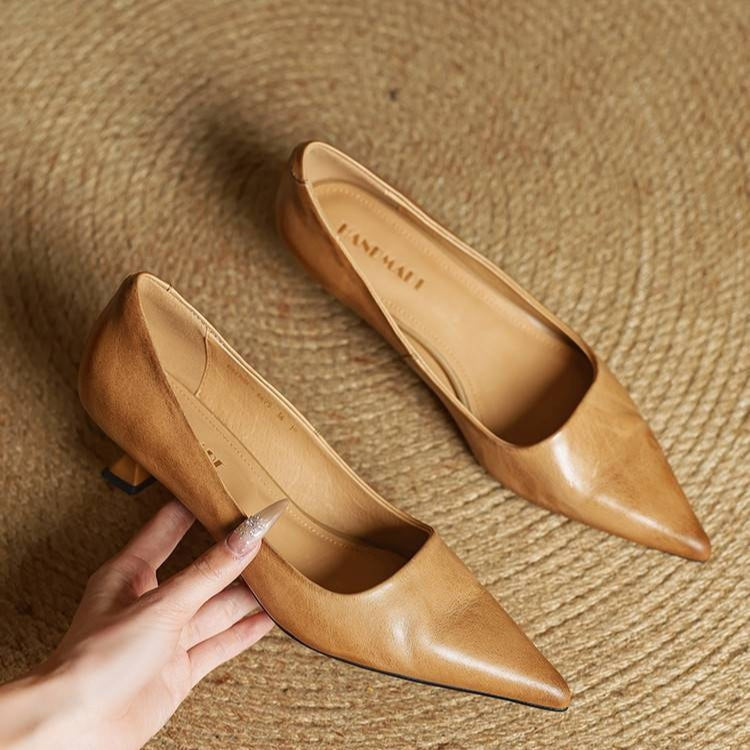 Lotte | Pumps Dames Leer Spitse Neus Kittenhak