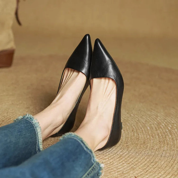 Lotte | Pumps Dames Leer Spitse Neus Kittenhak