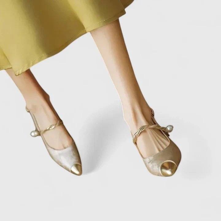 Sara | Pumps Dames Jacquard Spitse Neus Pareldetail